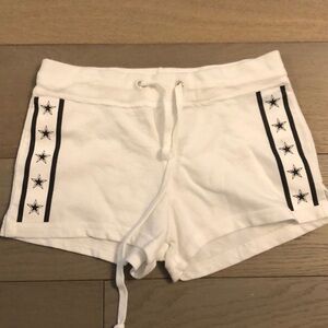 So Nikki White Shorts Size Medium 10/12